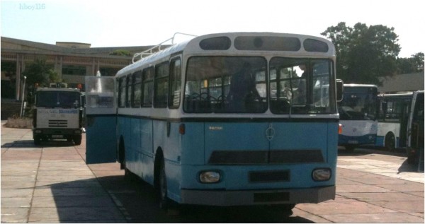 830605bus1