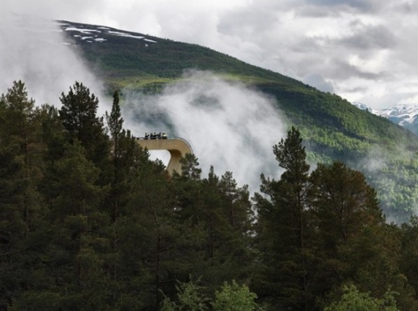 Aurland-Viewing-Bridge10-640x477