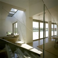 Uncluttered-Interior